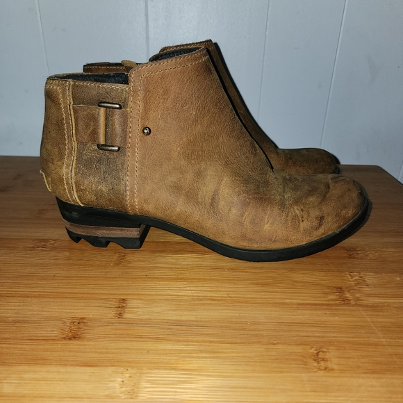 Sorel Lolla Ankle Boots Bootie Womens Size 8.5 Elk Tan Leather Zip Stacked Heel - Picture 2 of 10